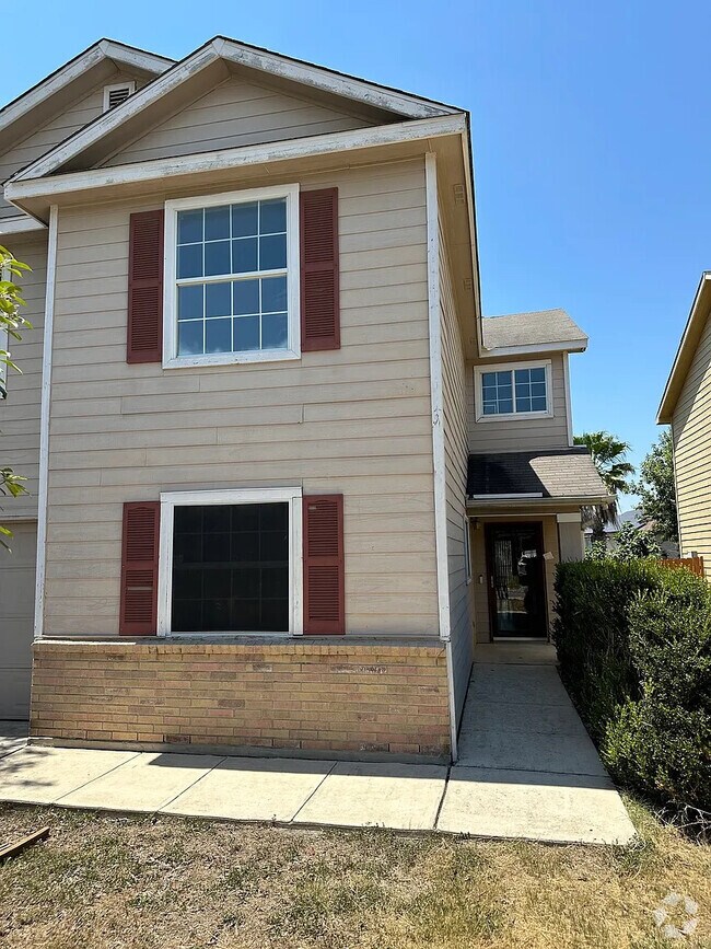 Building Photo - 219 Mallow Grove