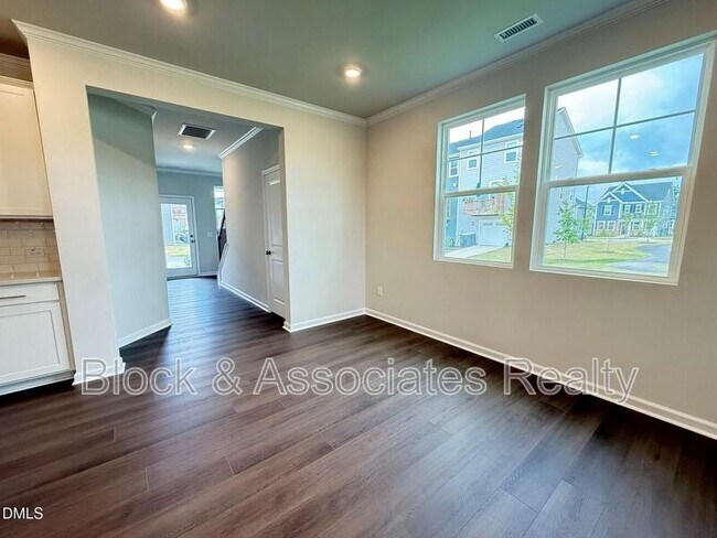 Building Photo - 304 Marmalade Sky Ln