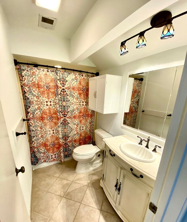 Building Photo - LOFT LIVING IN FAIRFIELD HARBOUR! Utilities Included