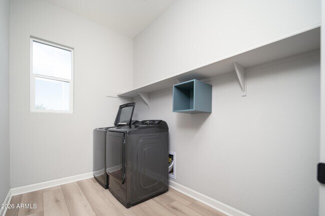 Building Photo - 18161 W Windmere Dr