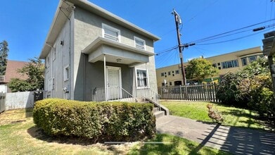 Building Photo - Charming Duplex Lower Unit – 2bd 1ba Nestl...