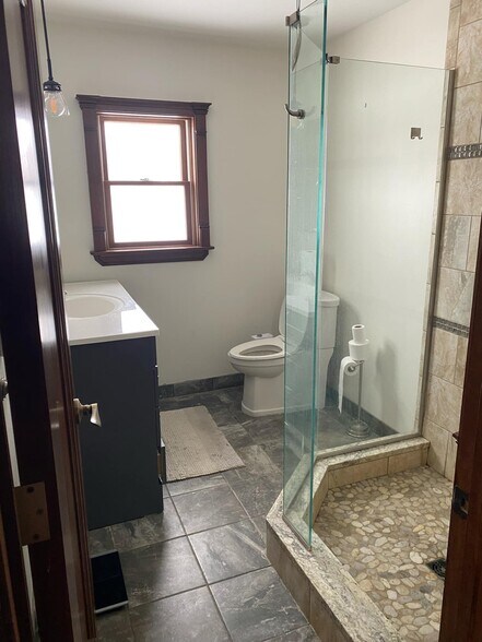 Building Photo - 71201 Coon Creek Rd