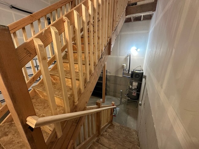Building Photo - 23 Spring Ct