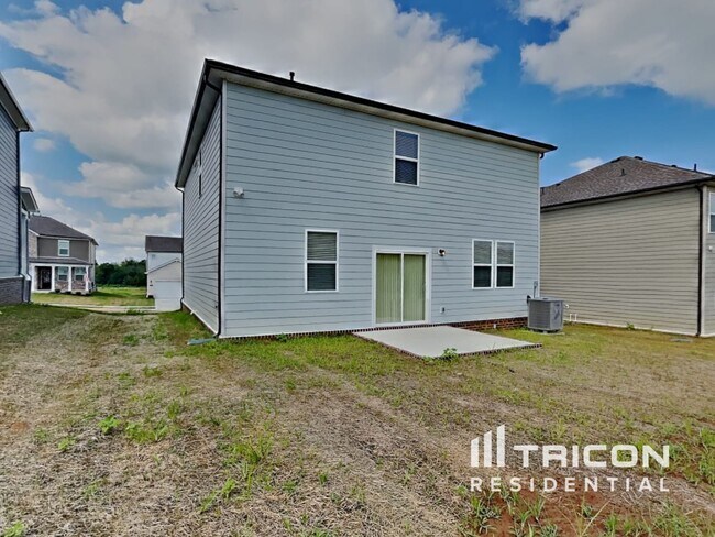 Building Photo - 160 Millbrook Dr