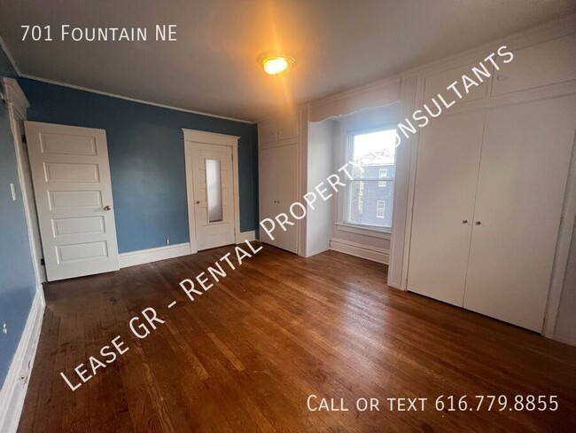 Building Photo - Three Bedroom Unit in Medical Mile / Herit...