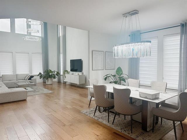 Building Photo - 2417 Flower Petal Rd