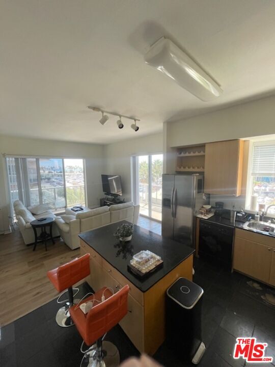 Building Photo - 388 E Ocean Blvd
