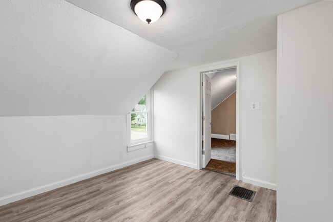 Building Photo - 636 S 25th St