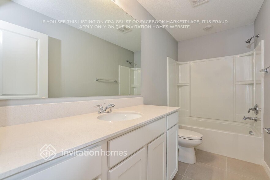 Building Photo - 421 Waterford Dr