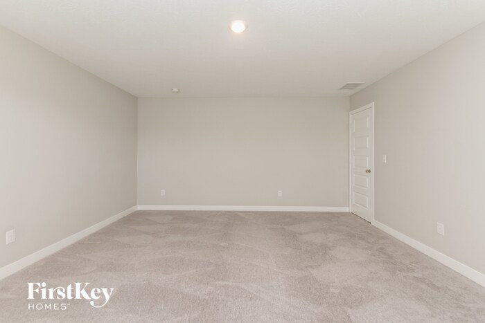 Building Photo - 2323 S Carlota Dr