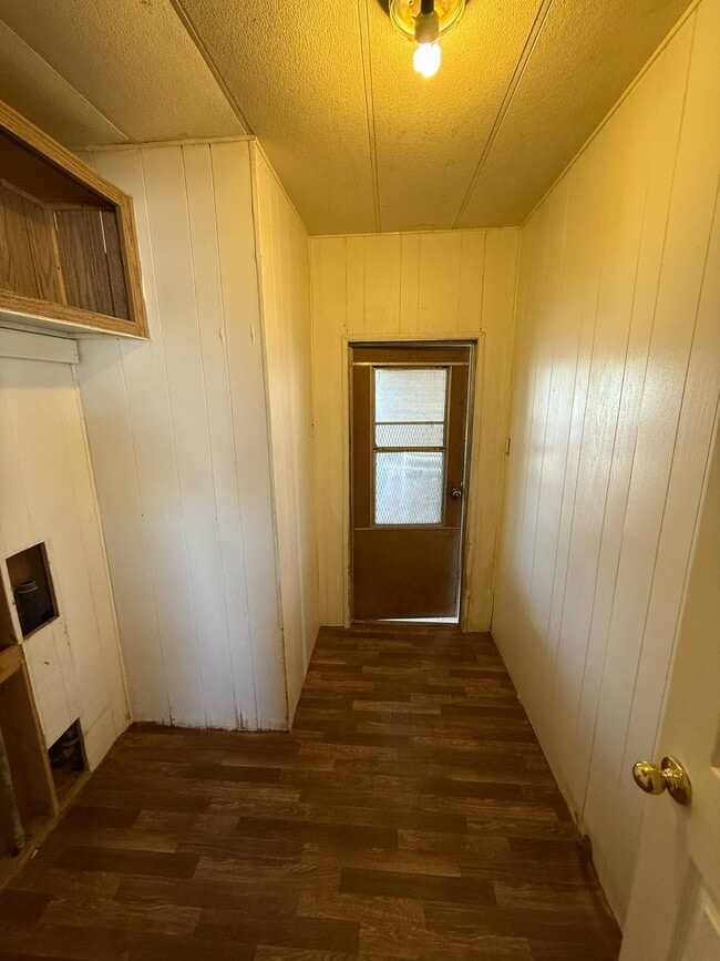 Building Photo - 8221 S Taylor Ln