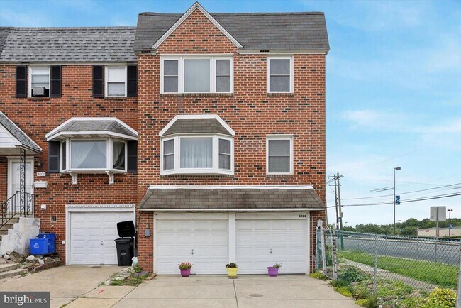 Primary Photo - 4000 Lyman Dr