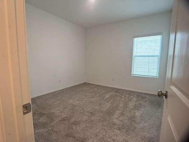 Building Photo - 153 Cherry Ridge Rd