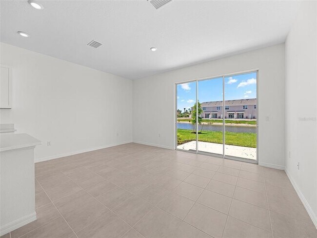 Building Photo - 5728 Haven Ter