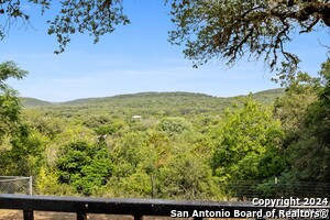 Building Photo - 17807 Hilltop Dr
