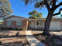 Building Photo - 1502 Stokes St