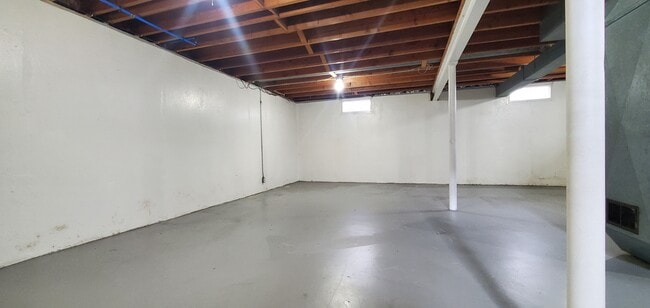 Building Photo - 2803 Seely Ave SE