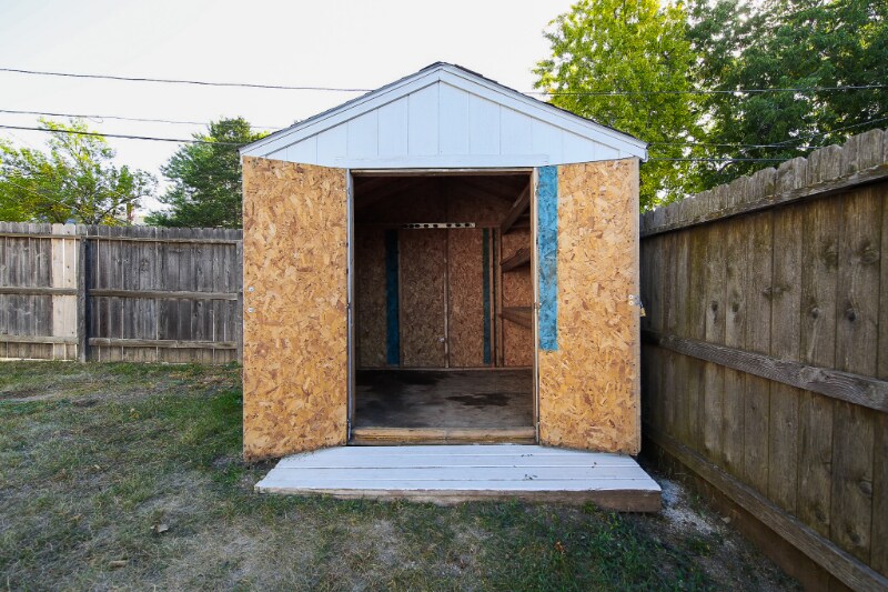 Building Photo - 808 S Grange Ave