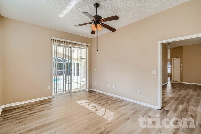 Building Photo - 856 Crestridge Cir