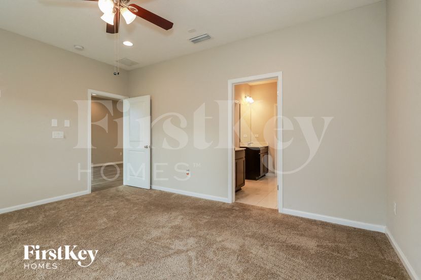 Building Photo - 120 Concave Ln