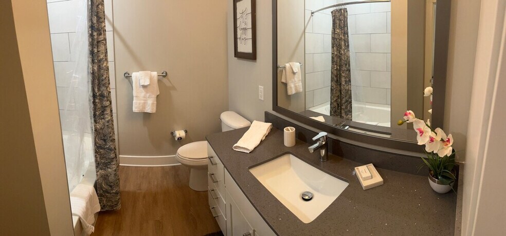 Building Photo - 6408 Providence Farm Ln