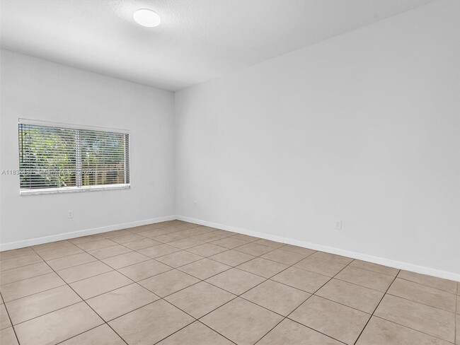 Building Photo - 2771 Treasure Cove Cir