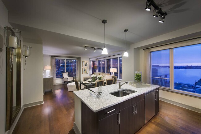 Building Photo - 121 Seaport Blvd