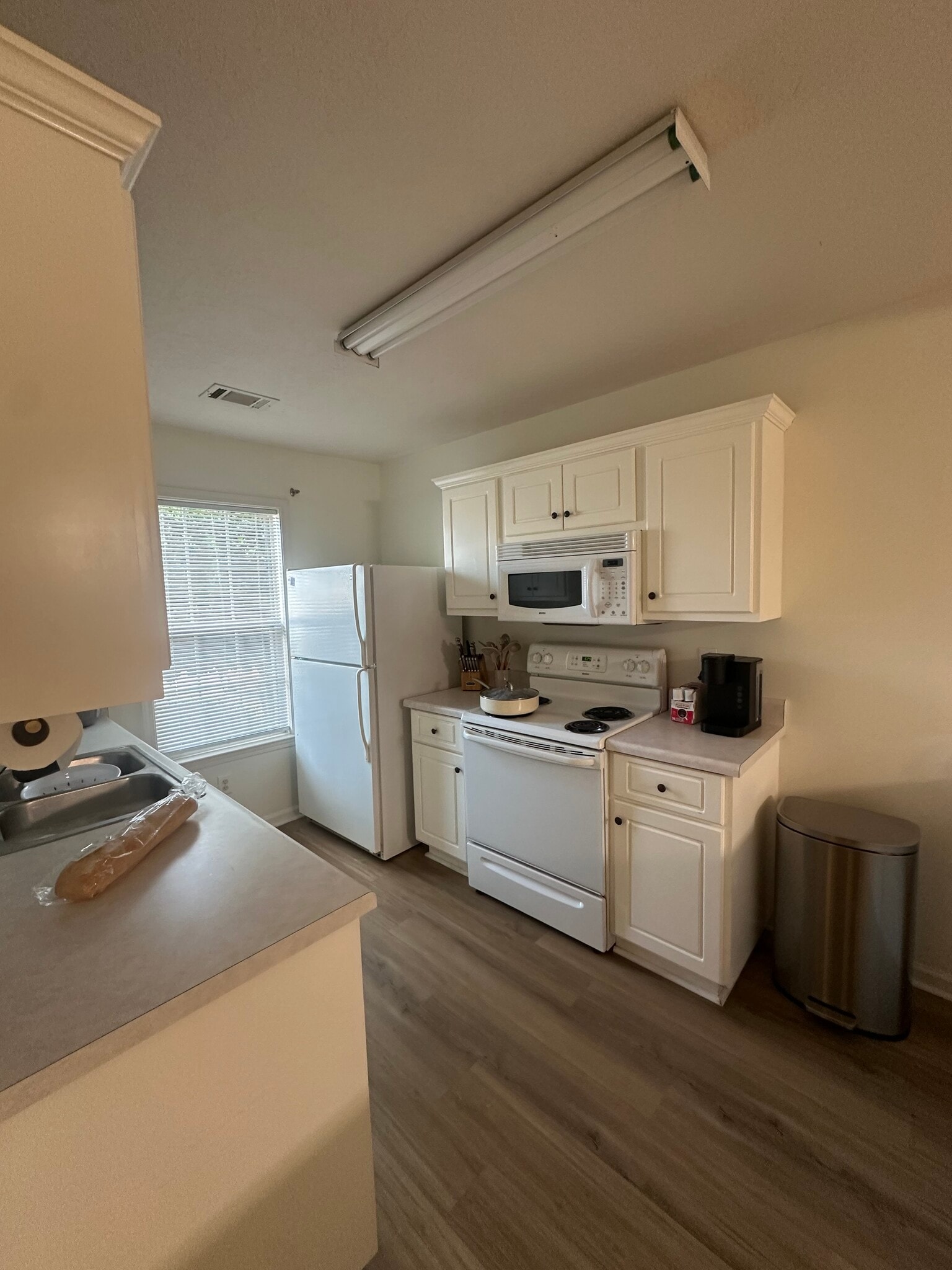 Building Photo - 132 Cedar Glen Ln