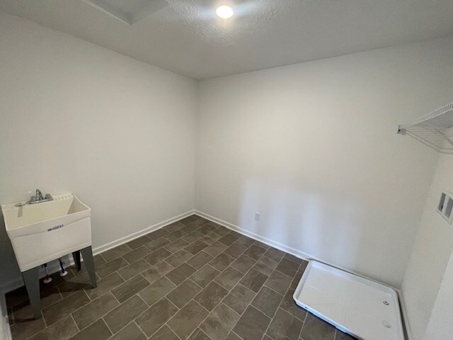 Building Photo - 990 Marissa Dr