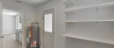 Building Photo - 10601 Silver Creek Dr