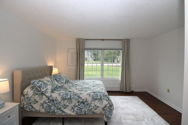 Building Photo - 50 Brookside Dr