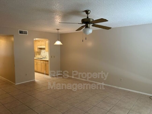Building Photo - 4603 Lighthouse Cir