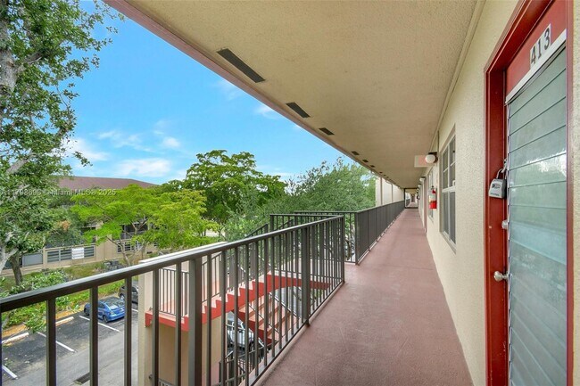 Building Photo - 13475 SW 9th St
