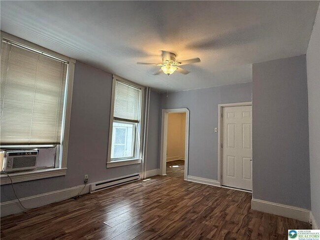 Building Photo - 244 Mauch Chunk St