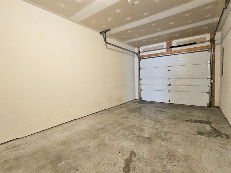 Building Photo - 157 Marble Ave