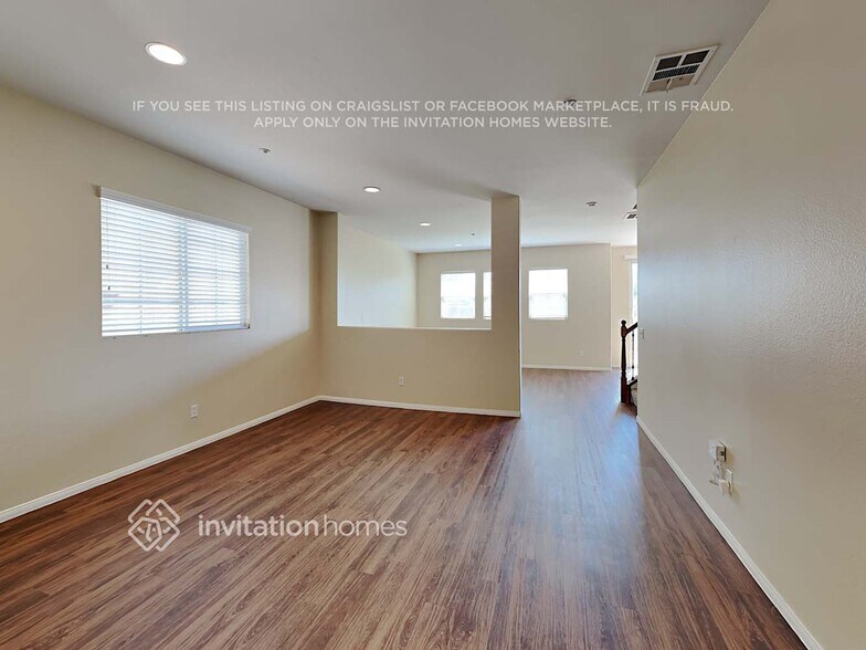 Building Photo - 16467 El Revino Dr