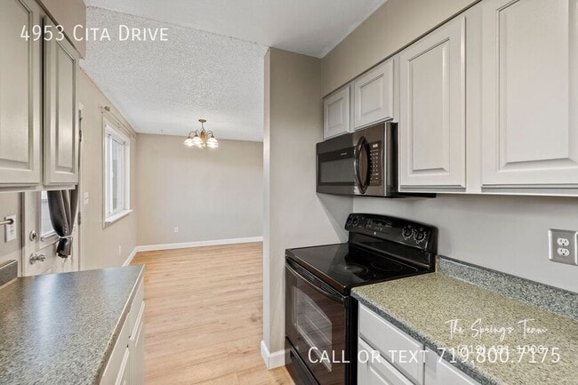 Building Photo - 4953 Cita Dr