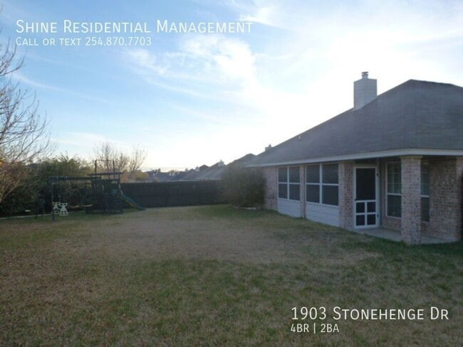 Building Photo - 1903 Stonehenge Dr