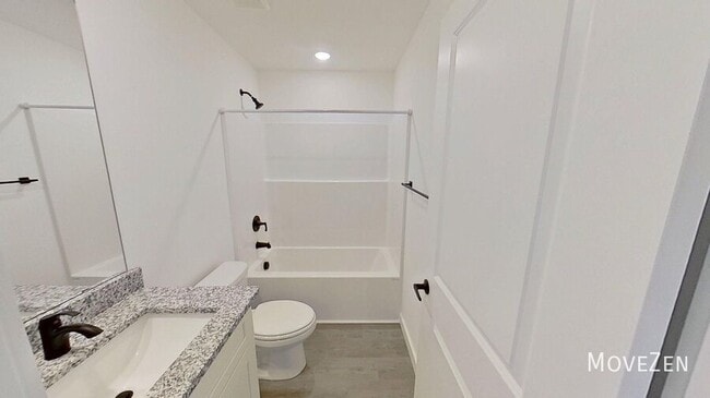 Building Photo - 16 Catawba Ave