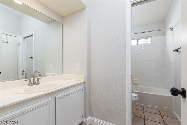 Building Photo - 5748 Chisolm Trail
