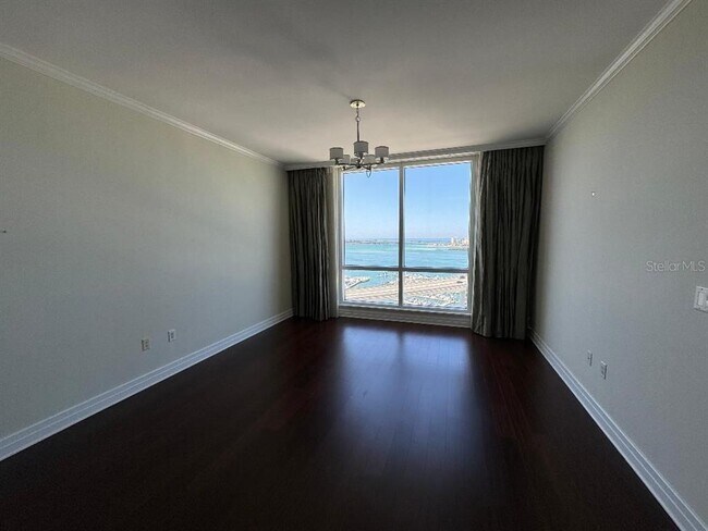 Building Photo - 331 Cleveland St