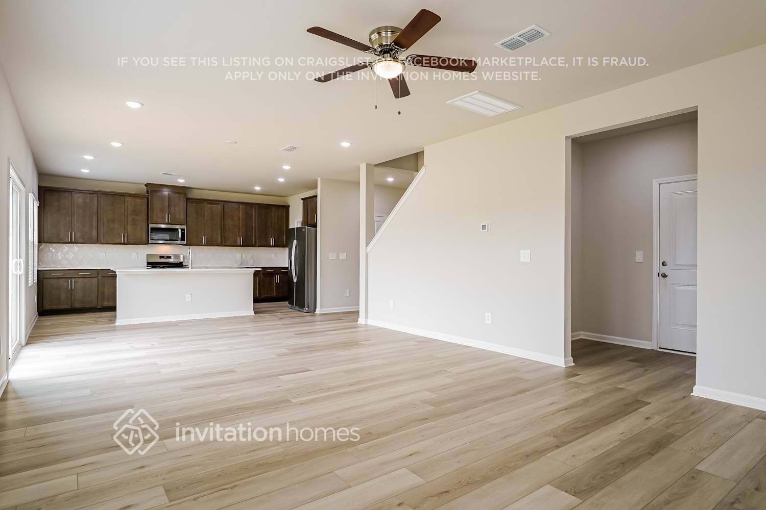 Building Photo - 158 Thistle Patch Pl