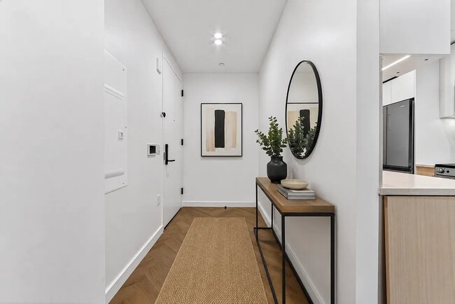 Building Photo - 104 Fleet Pl