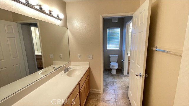 Building Photo - 6562 Emerald Downs St