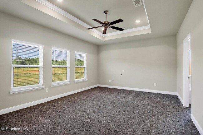 Building Photo - 8025 Crawford Dr
