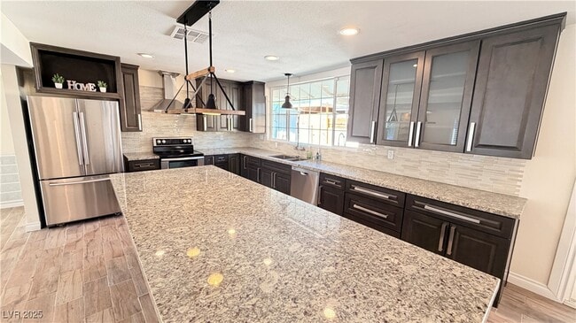 Building Photo - 1819 S Beverly Way