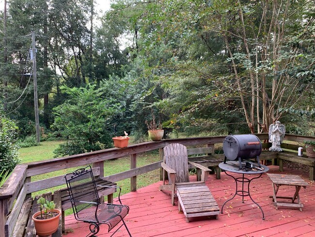 Building Photo - Furnished spacious 3/2.5 home. Corporate a...