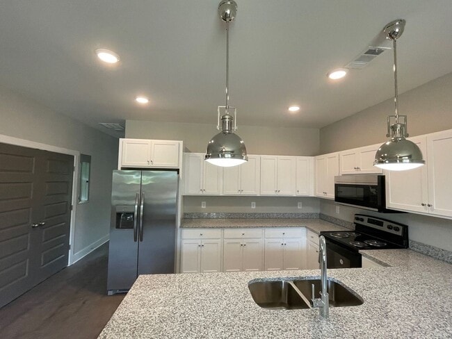 Building Photo - NEWLY CONSTRUCTED HOME PRE-LEASING FOR AUG...
