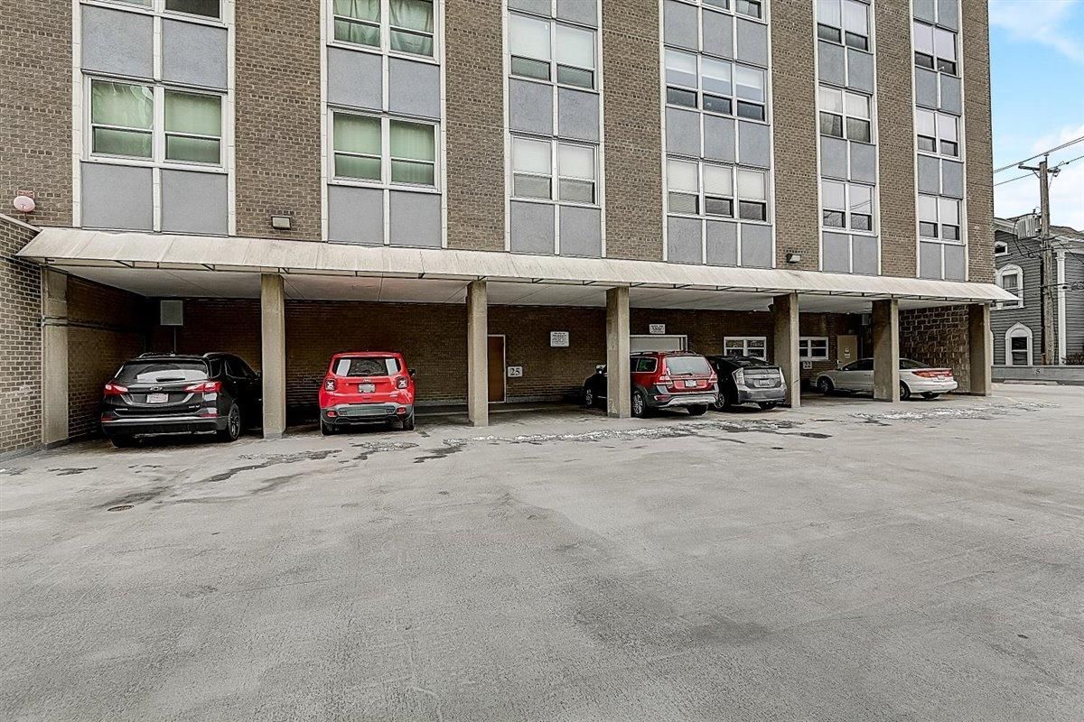 Building Photo - 1707 N Prospect Ave