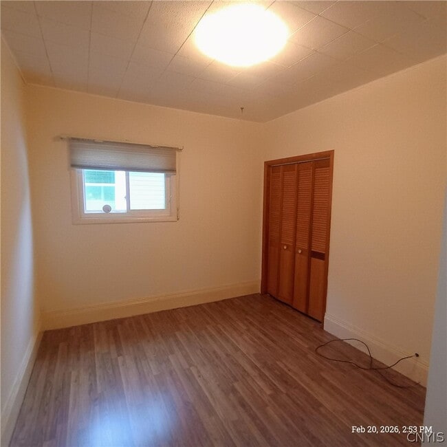 Building Photo - 421 Ulster St